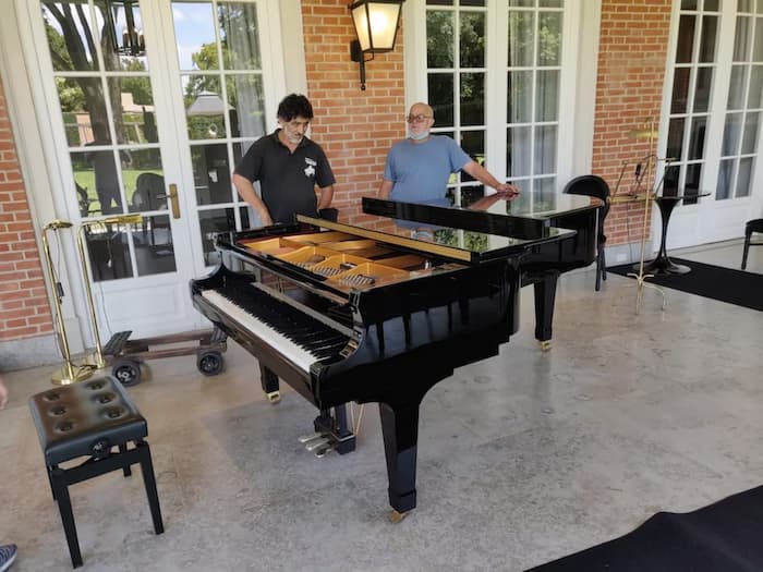 Piano gran cola